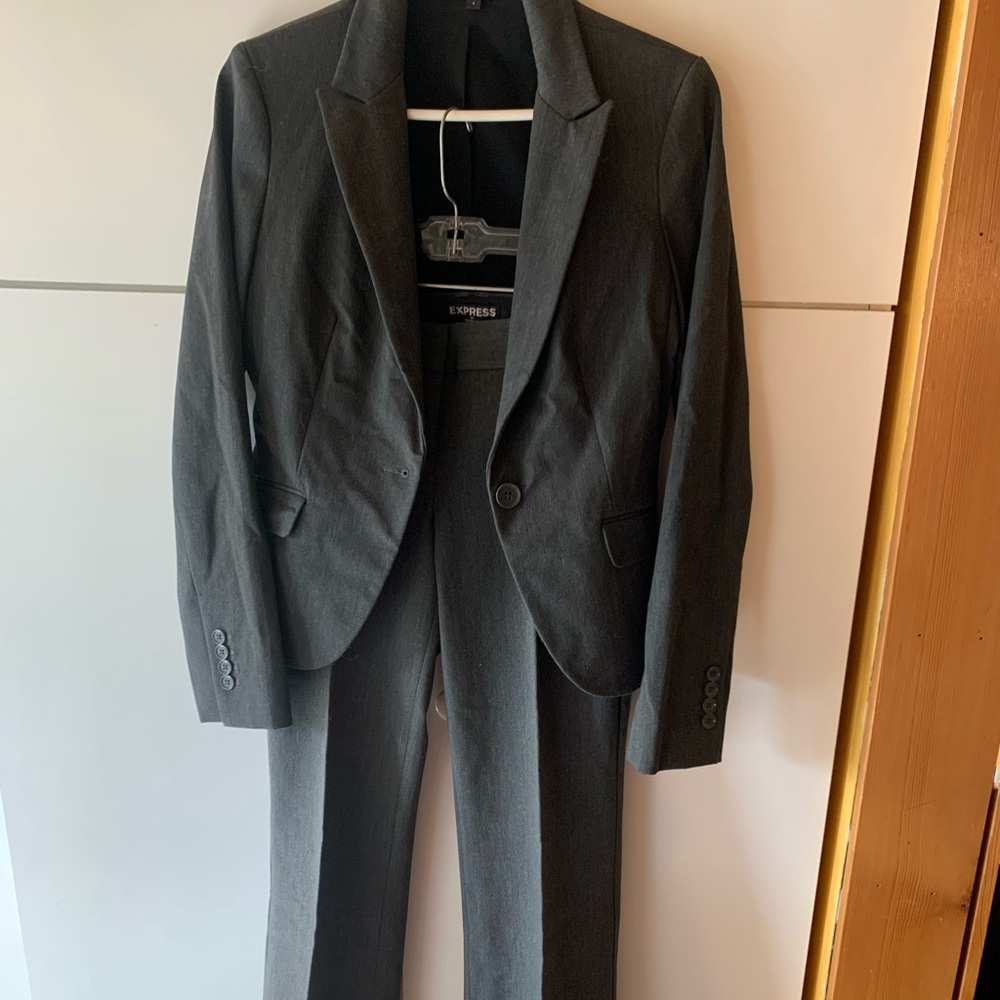 Express brand womens suit size 2